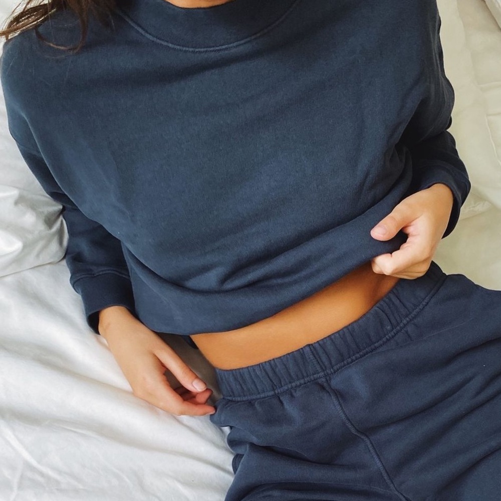 Mate - Cropped Fleece Sweatshirt - Midnight - M - EVERYTHING MUST GO